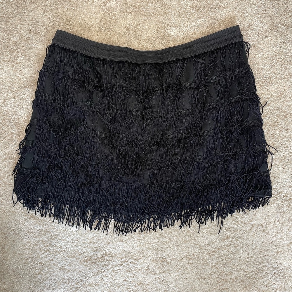 Black fringe skirt Zara, Size M, elastic and comfortable